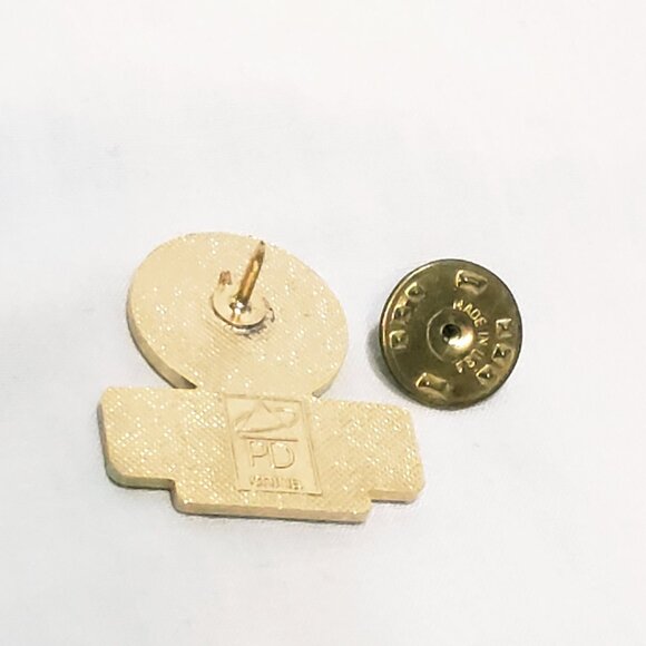 Caesars Palace Las Vegas Bust Lapel Pin 1" Souvenir Gold tone Black - Picture 2 of 3